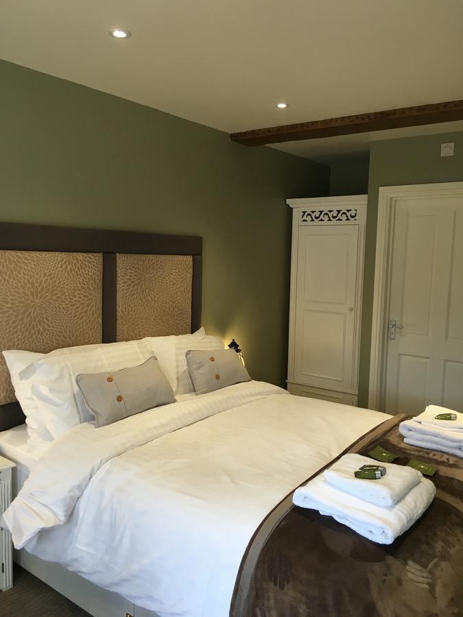 Greyhound Inn Wilton Wilton  Dış mekan fotoğraf
