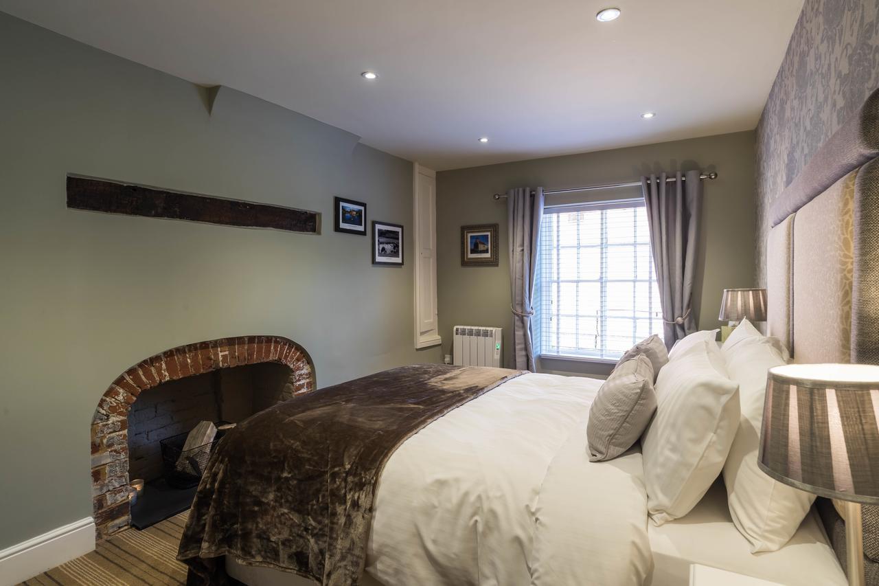 Greyhound Inn Wilton Wilton  Dış mekan fotoğraf