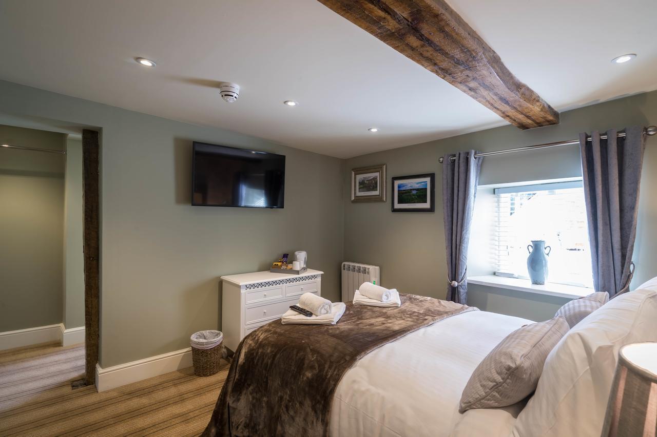 Greyhound Inn Wilton Wilton  Dış mekan fotoğraf