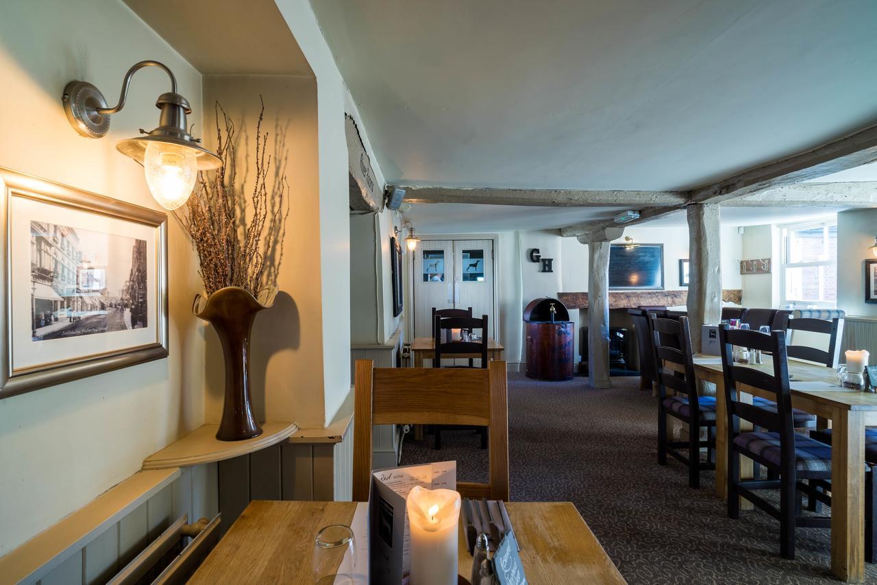 Greyhound Inn Wilton Wilton  Dış mekan fotoğraf
