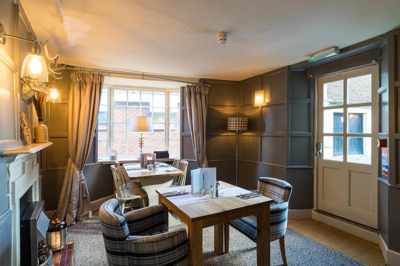Greyhound Inn Wilton Wilton  Dış mekan fotoğraf
