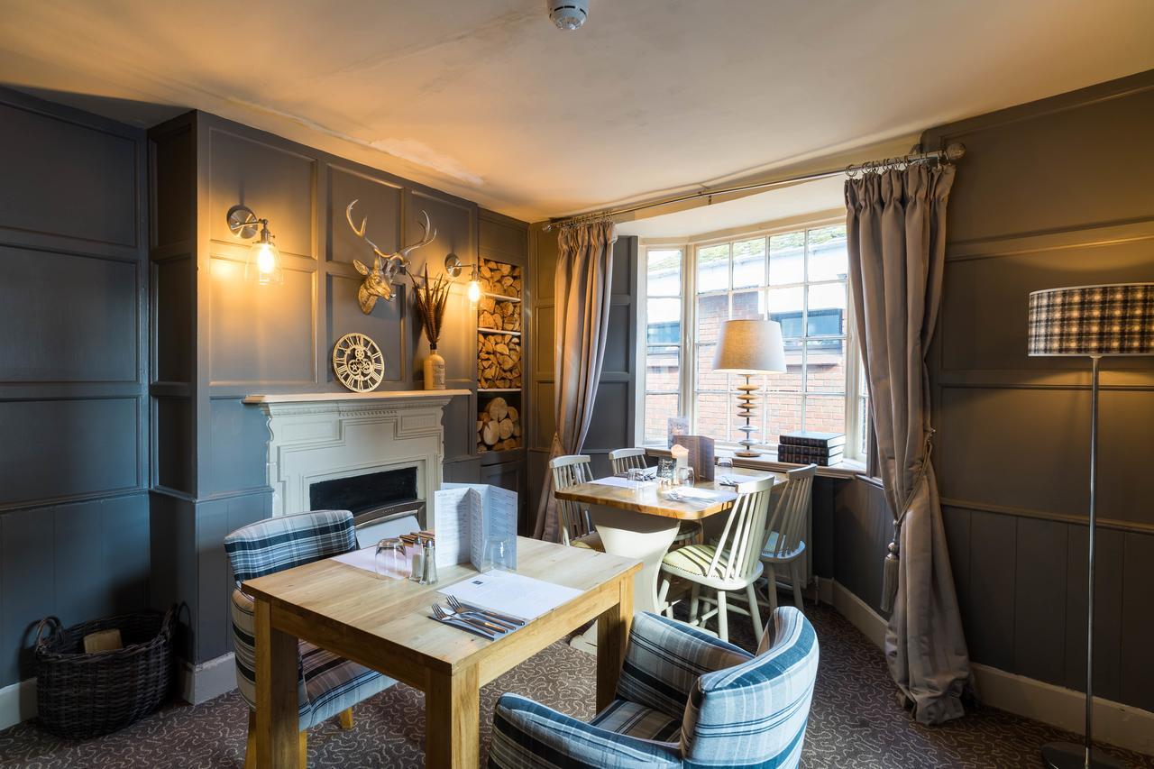 Greyhound Inn Wilton Wilton  Dış mekan fotoğraf